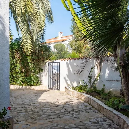 Villa La Familia By Interhome
