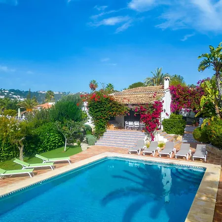Villa La Familia By Interhome